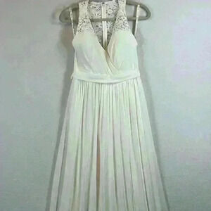 db Studio Formal / Wedding Dress Women’s Size 6 Cream Lace Chiffon